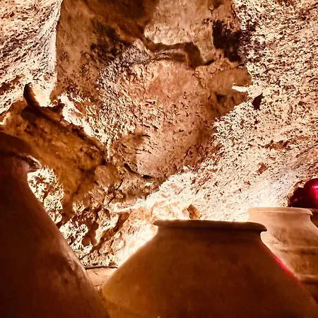 Valeria Casa Con Cueva Privada Del 1748 Villa
