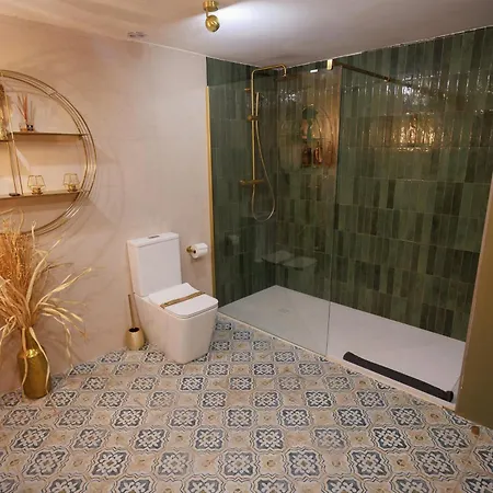 Valeria, Casa Con Cueva Privada Del 1748 Villa