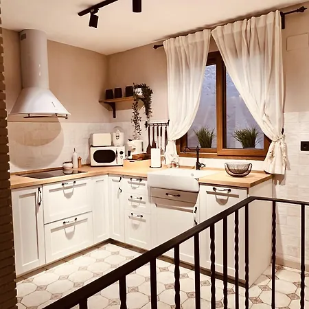 فيلة Valeria, Casa Con Cueva Privada Del 1748 ريكينا