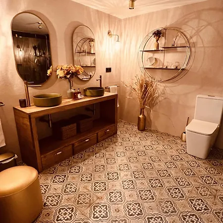 Valeria Casa Con Cueva Privada Del 1748 Villa Requena