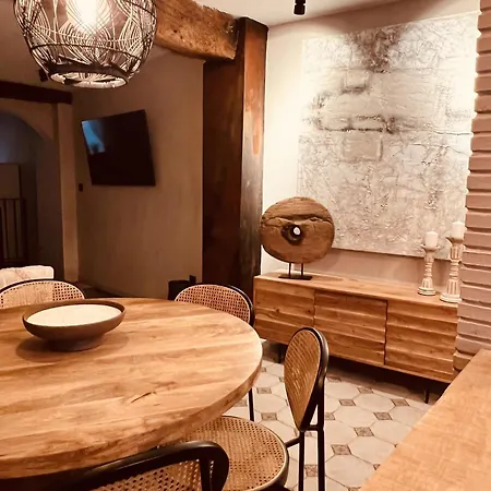 Valeria Casa Con Cueva Privada Del 1748 * Requena